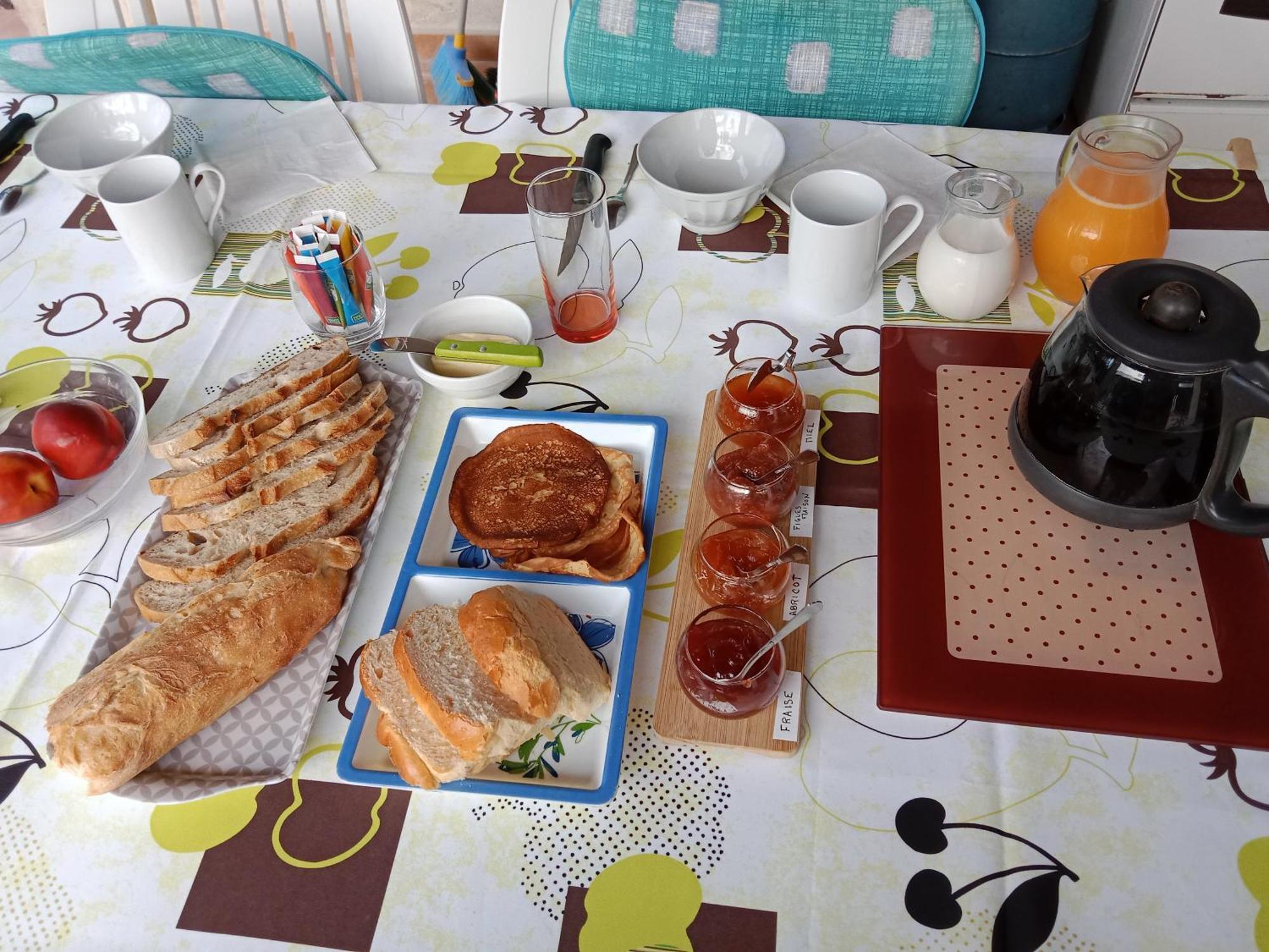 La Farigoulette Bed & Breakfast Lorgues Exterior foto